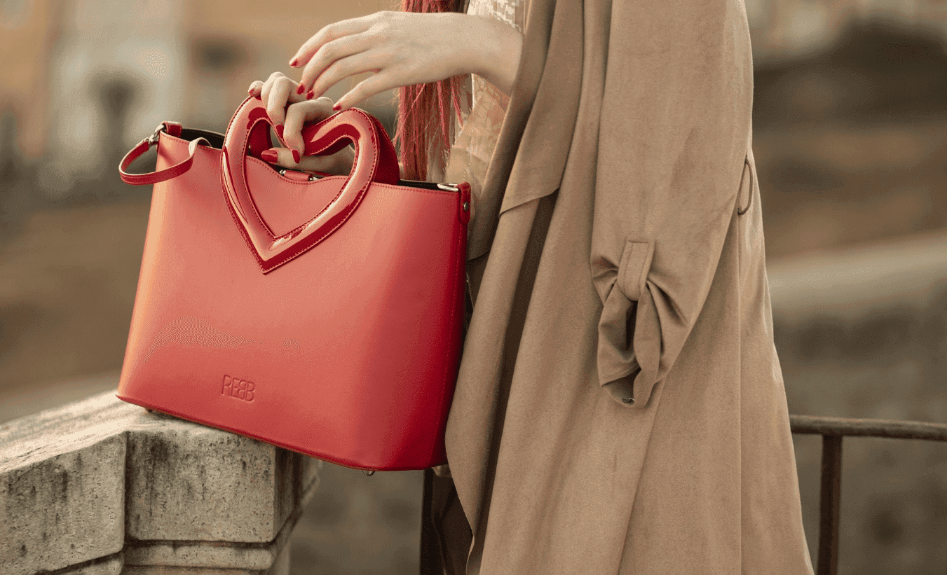 REBB Store - Caso Studio
